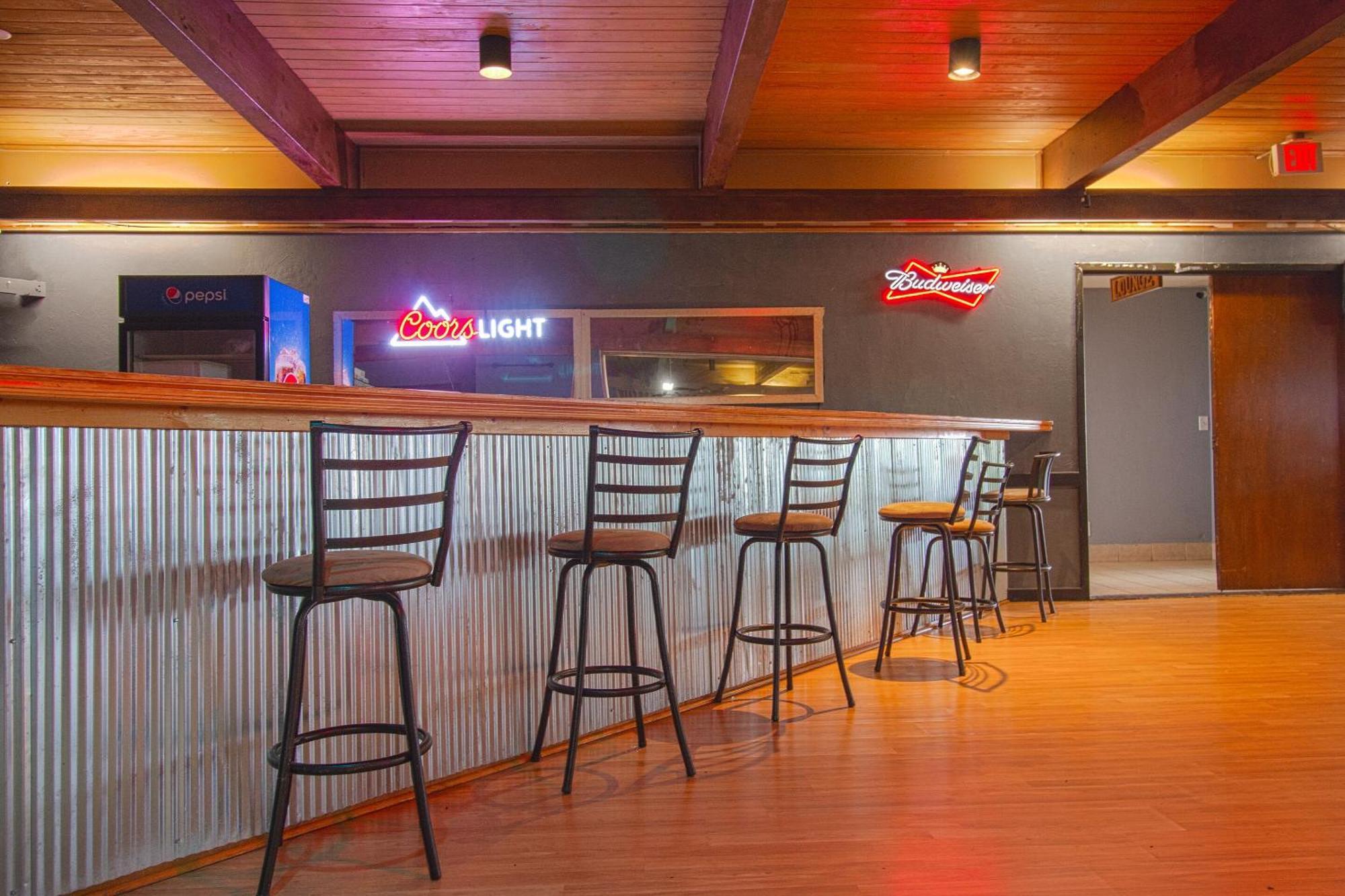 American Best Inn By Oyo I-35 Perry Near Lake Mcmurtry Extérieur photo