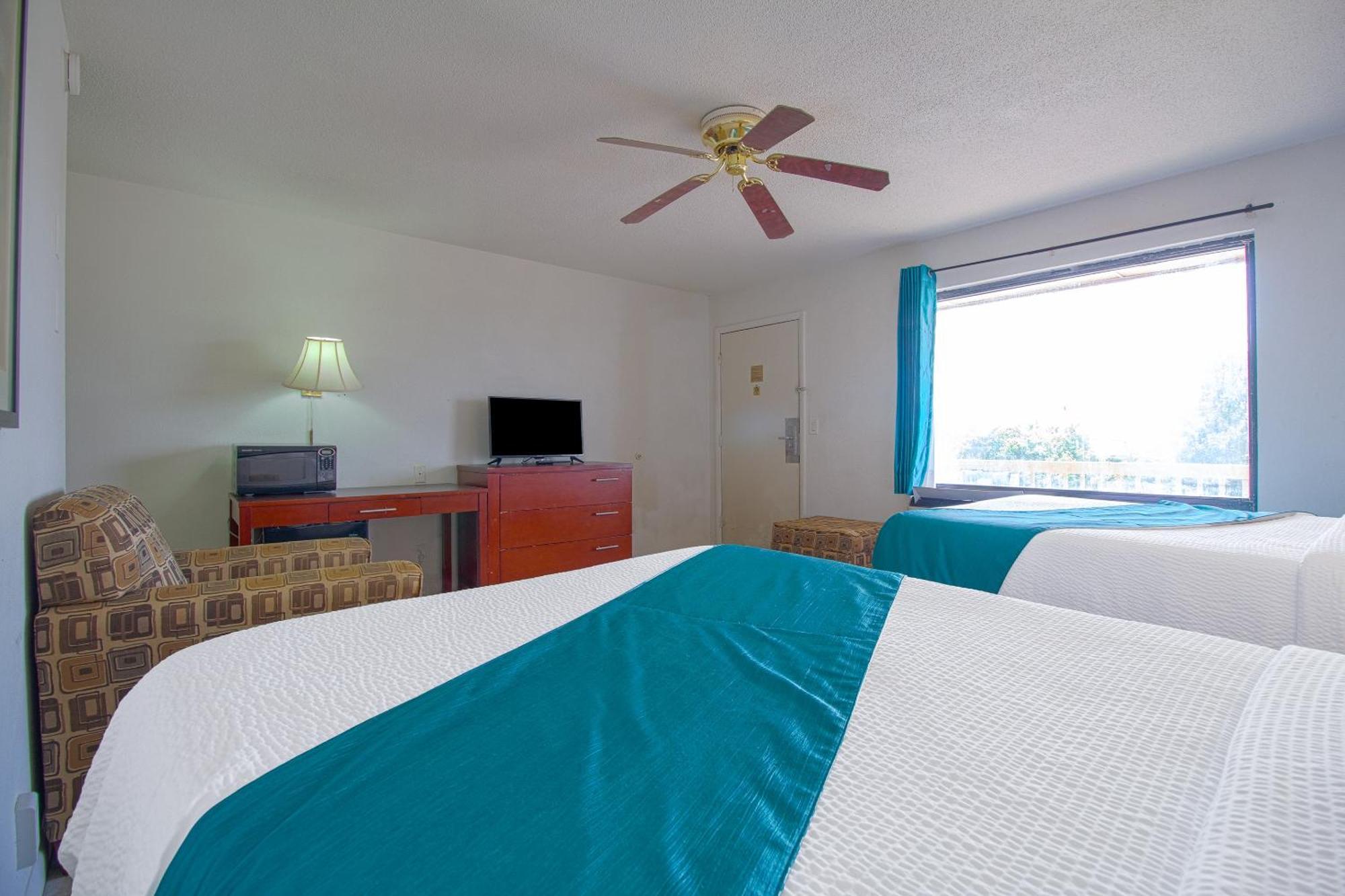 American Best Inn By Oyo I-35 Perry Near Lake Mcmurtry Extérieur photo