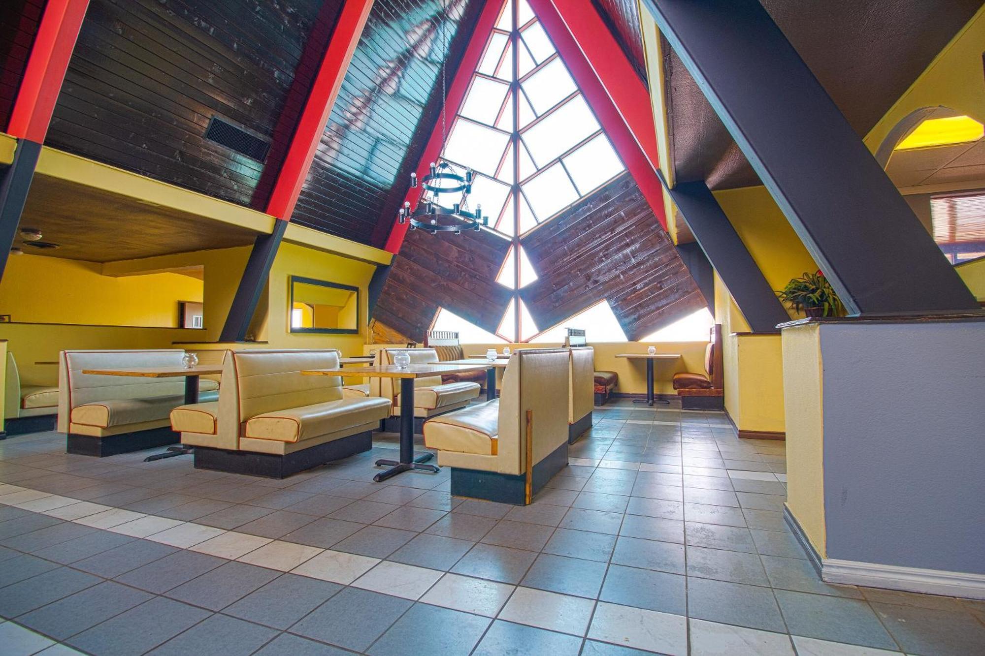 American Best Inn By Oyo I-35 Perry Near Lake Mcmurtry Extérieur photo