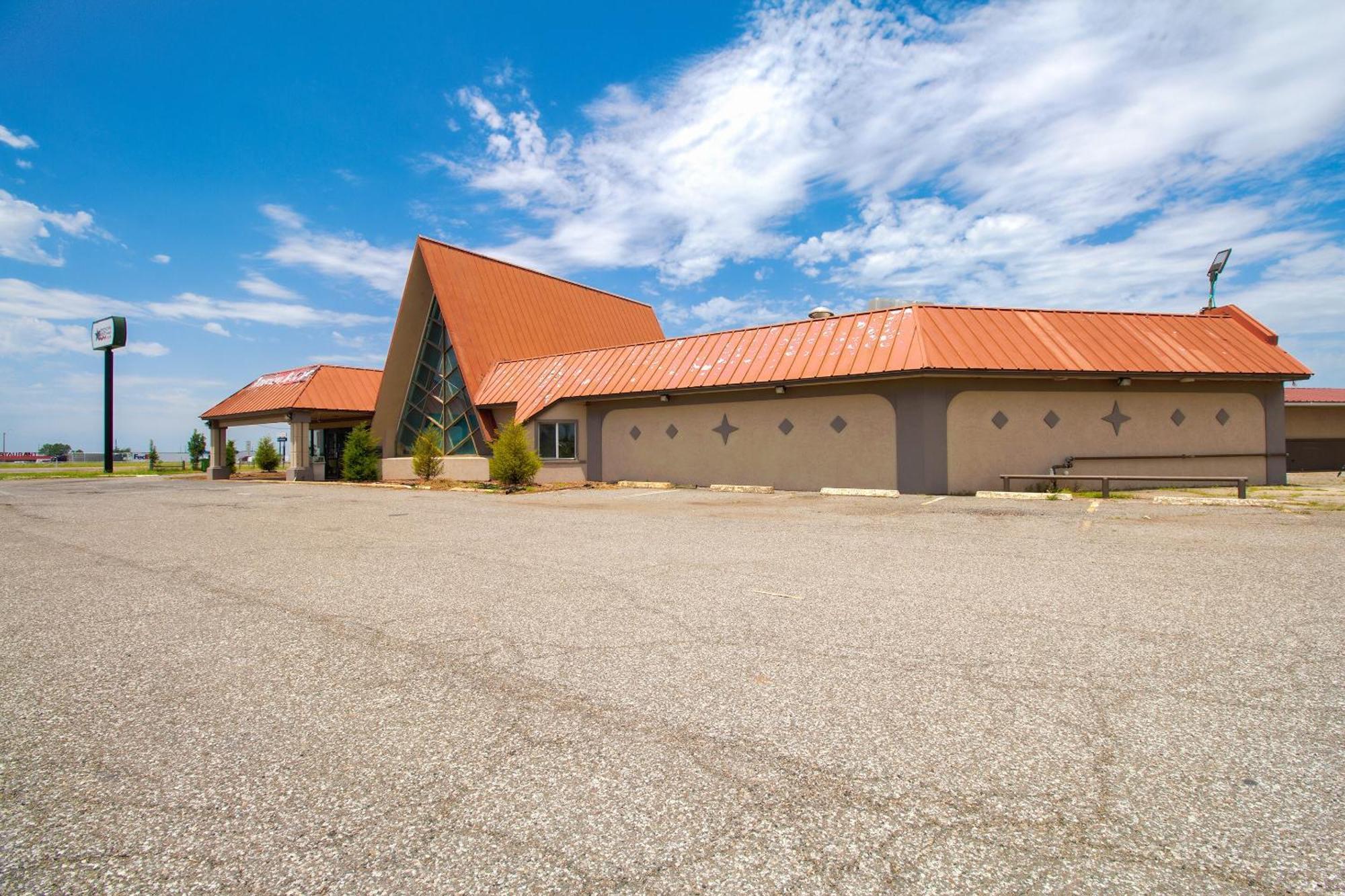 American Best Inn By Oyo I-35 Perry Near Lake Mcmurtry Extérieur photo